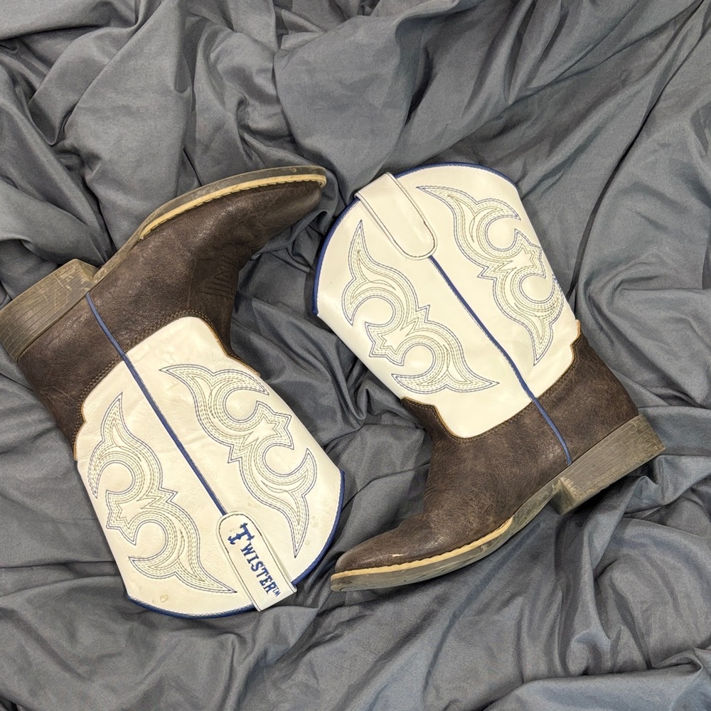 Twisted Western Boots in Brown and Cream